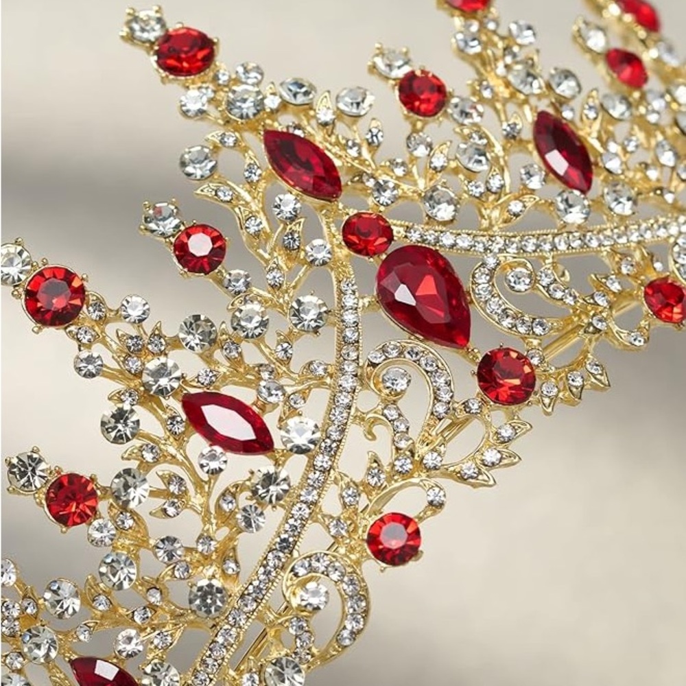 Wedding Crown Tiara - Picture 3 of 14